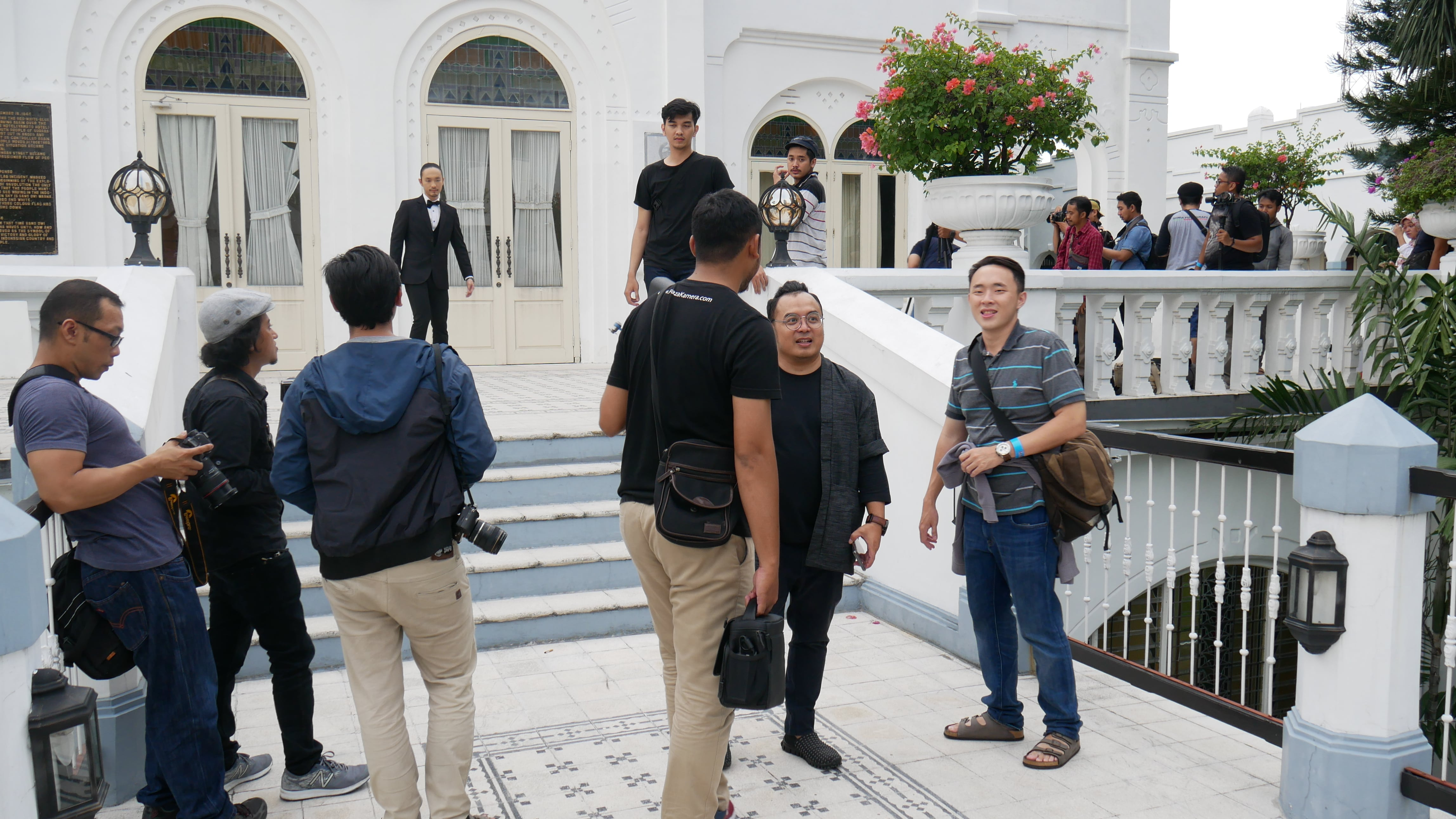 lensacommunity surabaya.JPG